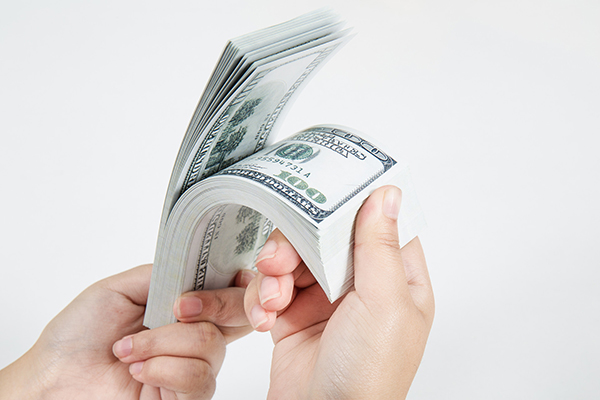 �˹��ھ����M��