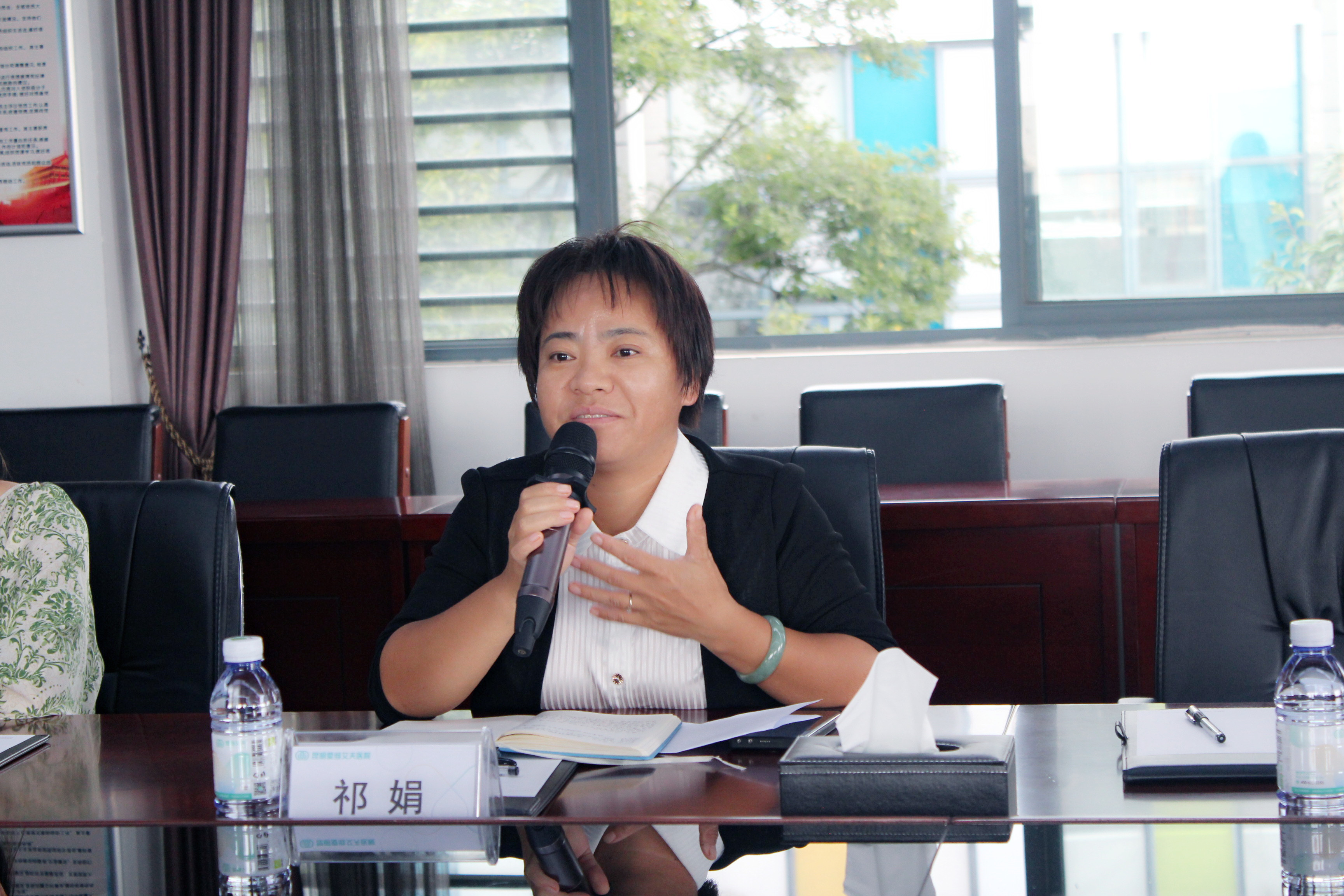 ���ۡ������������`�š��������|��Ժ���_��һ�΋DŮ�������