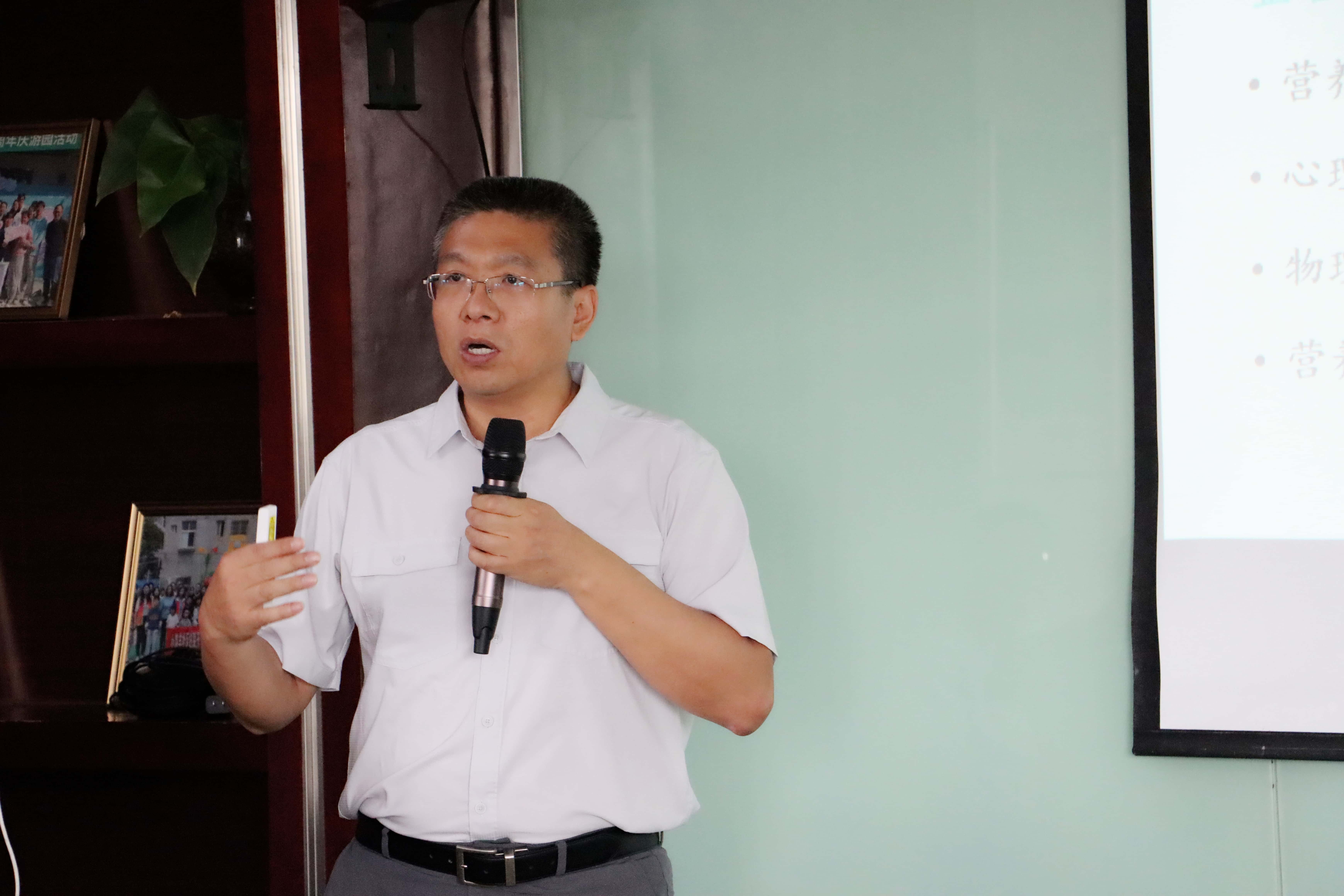 �ԌW��������|���Қgӭ���F�����t(y��)�W�W�Ǝ��^�˷���܊��ʿ�W�R��Ժ���n����