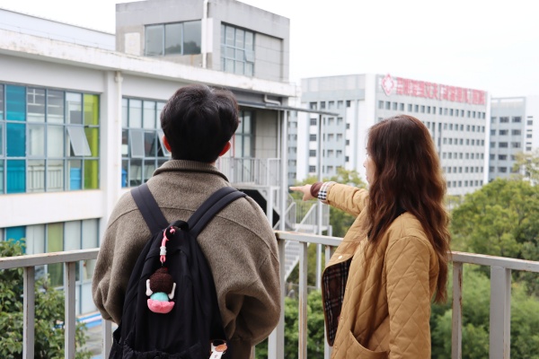 �y�ָ�У���������� | �����۾S�����t(y��)Ժ�c���ϴ�W(xu��)����Z�W(xu��)Ժ̽�����H���t(y��)������(w��)������ƪ��