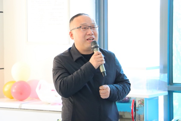 �ж��������`֮���� | �����۾S�����t(y��)Ժ2025��ж���(ji��)�߆T�����Օ���ů��Ļ