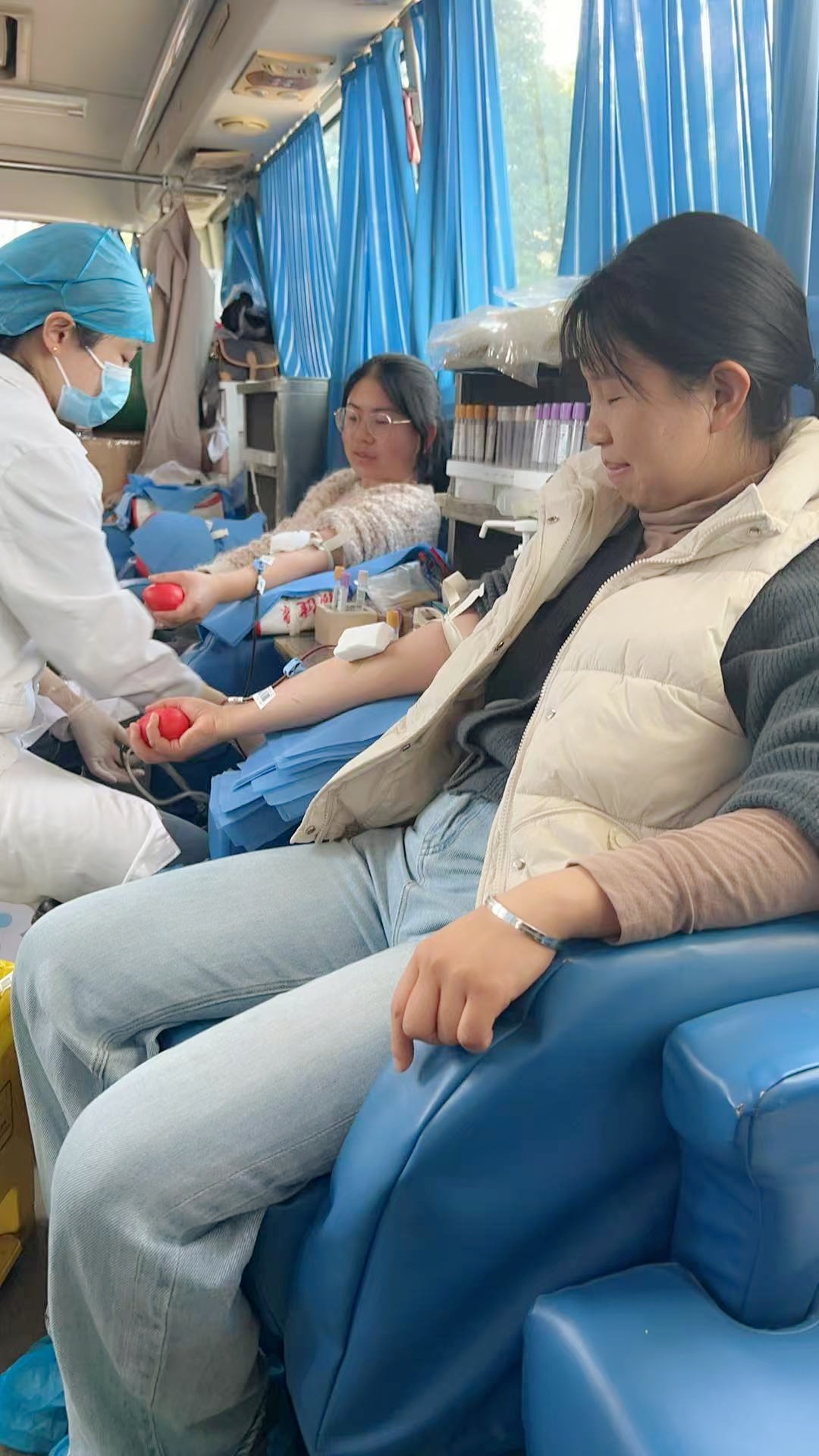 ��Ѫ���f��������I(xi��n)���@��(d��n)��(d��ng) | ��Ժ�M���t(y��)��(w��)�ˆT���c�o���I(xi��n)Ѫ���(d��ng)